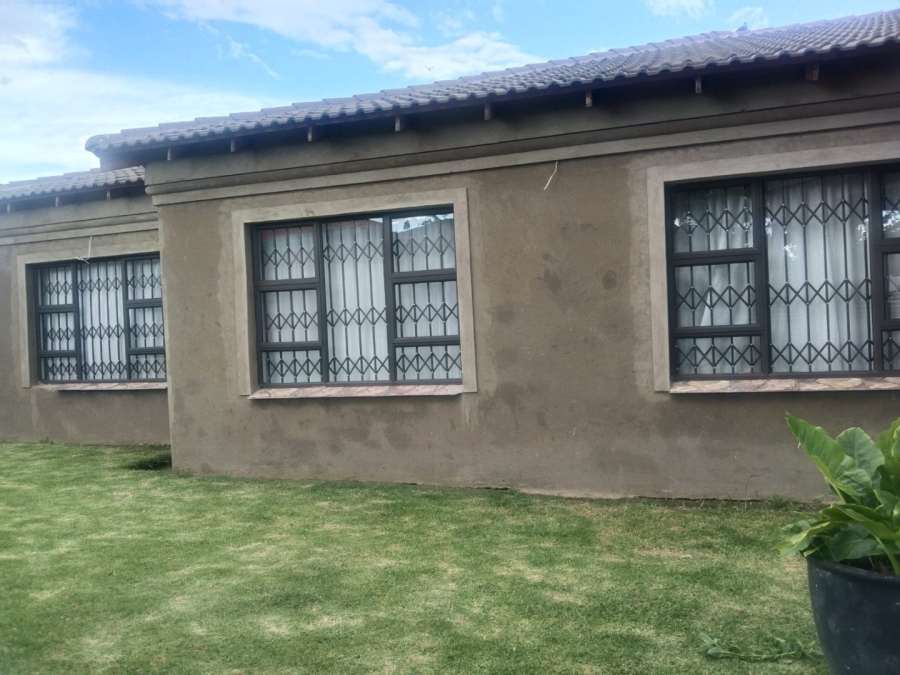 5 Bedroom Property for Sale in Kestell Free State